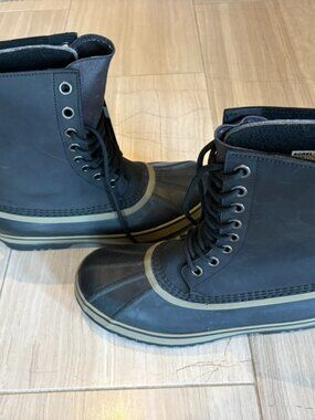 Sorel Boots - Men's - Insulated, waterproof, size 11.5